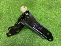 Крепление сиденья