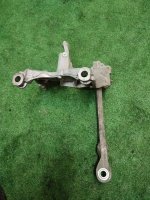 Кронштейн подрамника