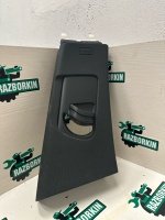 Обшивка стойки центральная верхняя