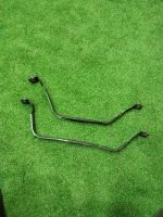 Крепление топливного бака