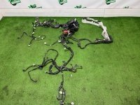 Блок предохранителей с подкапотной проводкой