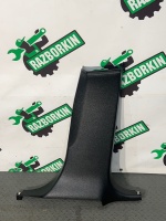 Накладка центральной стойки