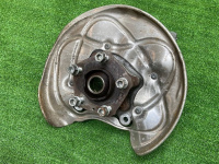 Кулак поворотный