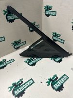 Стекло двери (форточка)