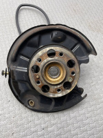 Кулак поворотный