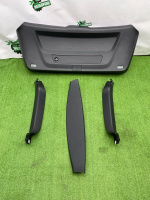 Обшивка крышки багажника