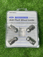 Болт колесный