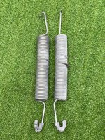 Пружина багажника