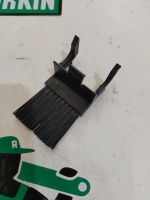 Щетка петли багажника