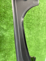 BMW / 3-Series / Водосток крышки багажника