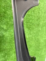 BMW / 3-Series / Водосток крышки багажника