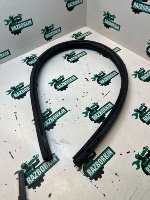 Audi / Q7 / Уплотнитель капота