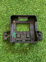 Audi / A6 / Кронштейн