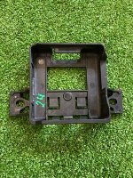 Audi / A6 / Кронштейн