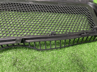 Audi / Q8 / Накладка жабо