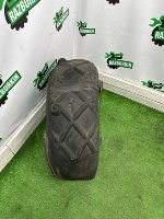 Volkswagen / Touareg / Подкрылок