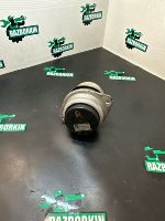 Volkswagen / Touareg / Опора двигателя