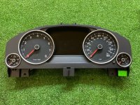 Volkswagen / Touareg / Панель приборов