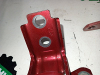 Mazda / 6 / Петля двери