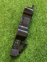 Audi / A6 / Кронштейн бампера