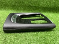 BMW / 7-Series / Декоративная накладка центральной консоли