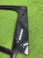 Audi / A6 / Уплотнитель стекла двери