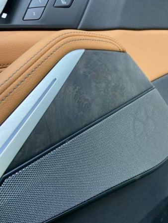 BMW / X5 / Обшивка двери