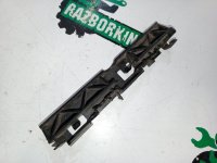 Audi / A6 / Крепление порога