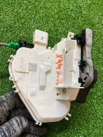 Audi / A5 / Замок двери