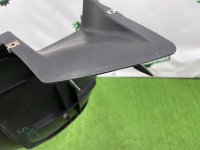 Volkswagen / Touareg / Подкрылок