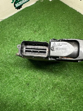 Volkswagen / Touareg / Блок управления двигателем