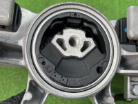 BMW / 7-Series / Кронштейн АКПП