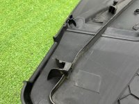 Audi / Q8 / Декоративная крышка двигателя