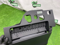 Audi / A4 / Бардачок