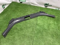 Audi / Q7 / Накладка замка капота