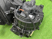 Volkswagen / Touareg / Печка салона