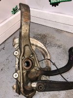 BMW / X5 / Кулак поворотный