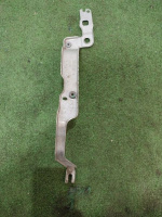 Audi / A6 / Кронштейн