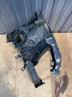 Audi / A4 / Лонжерон