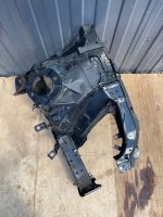 Audi / A4 / Лонжерон