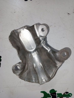 Mercedes-Benz / GLC 250d 4-matic / теплозащитный экран