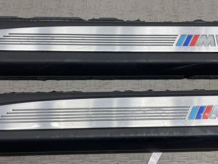 BMW / M6 / Накладка порога