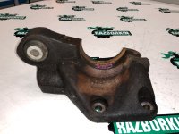 Volvo / S60 / Кронштейн полуоси