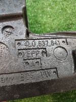 Audi / Q7 / Наполнитель двери