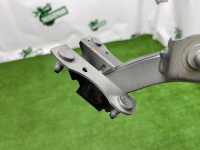 BMW / 7-Series / Петля крышки багажника