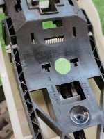 Volkswagen / Touareg / Замок двери комплект