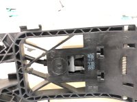 Volkswagen / Tiguan / Кронштейн ручки двери