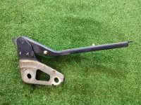 Audi / Q7 / Петля капота