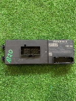 Audi / Q7 / Блок управления крышкой багажника