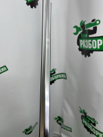 Audi / A6 / Молдинг стекла